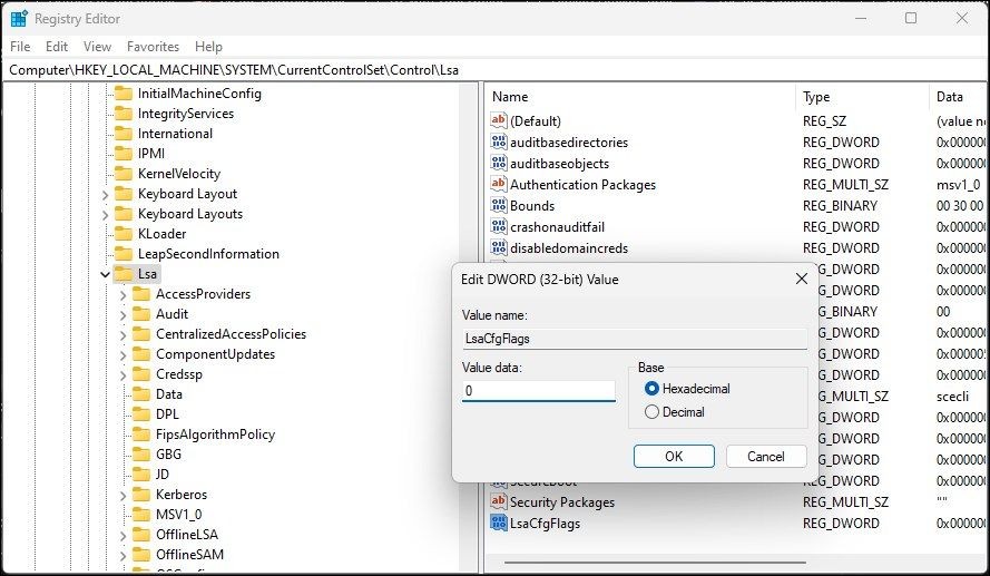 Thiết lập giá trị LsaCfgFlags trong Registry Editor