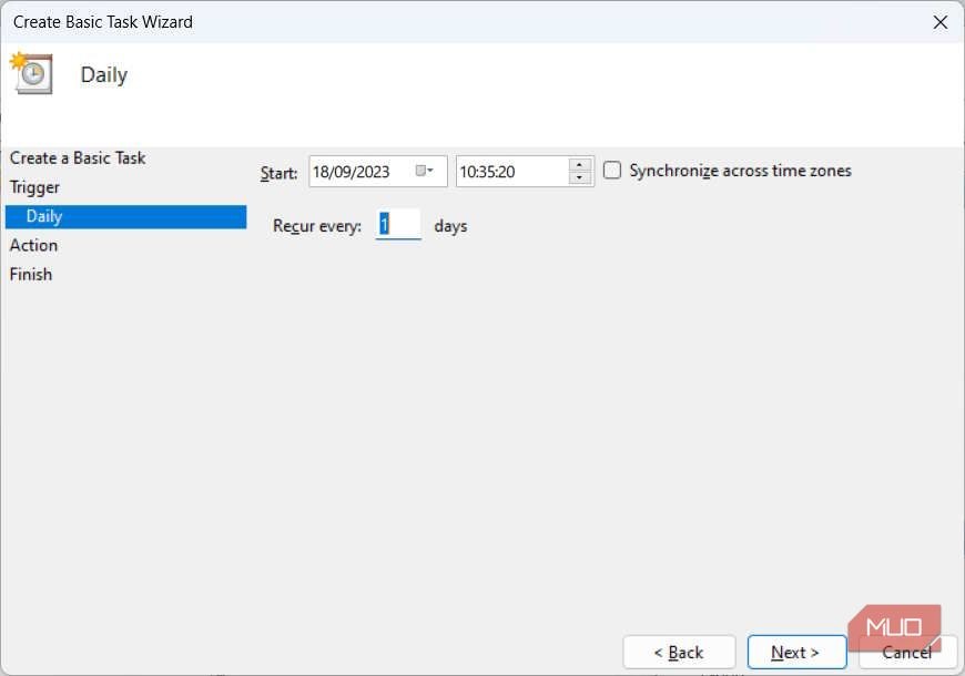 Thiết lập tùy chọn cho trigger hàng ngày trong Task Scheduler