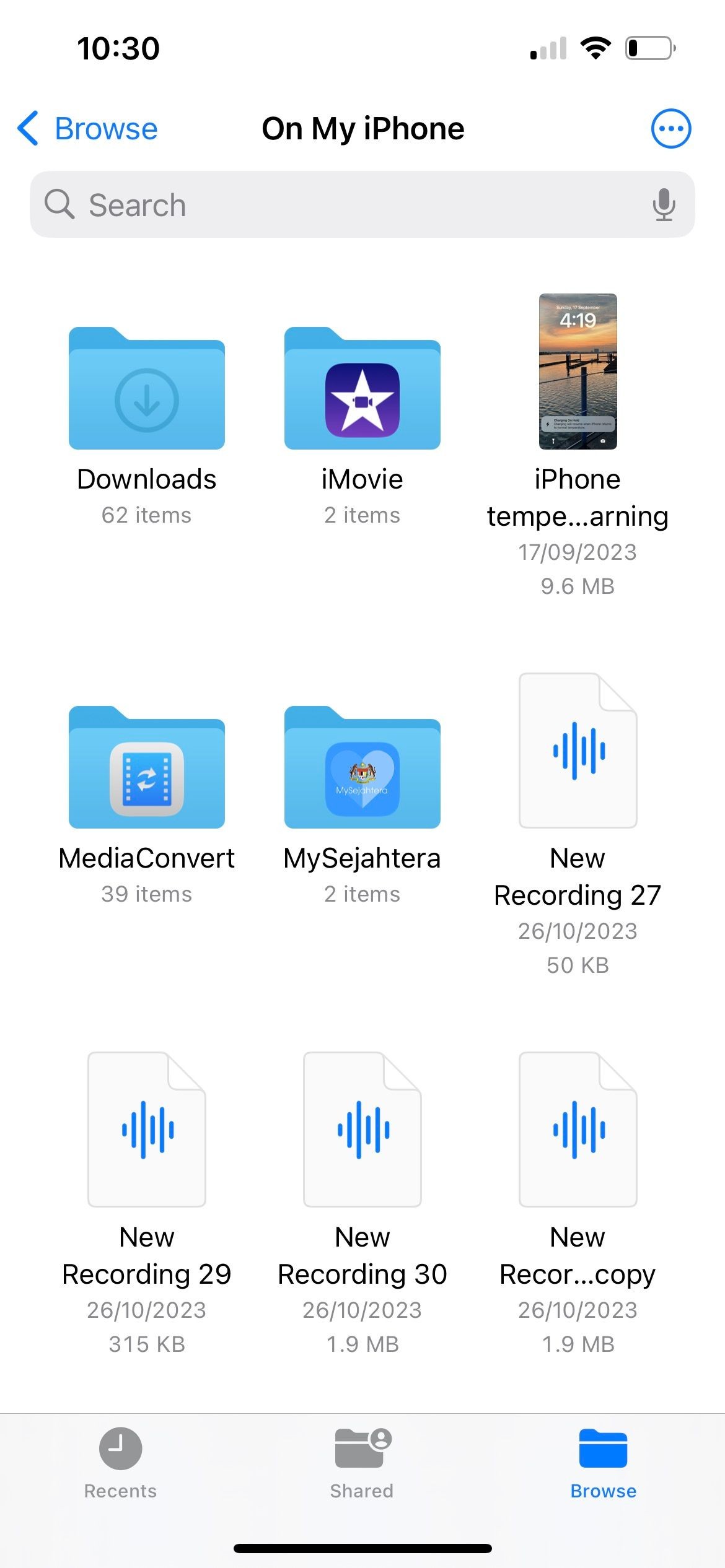 Thư mục Trên iPhone trong ứng dụng Files