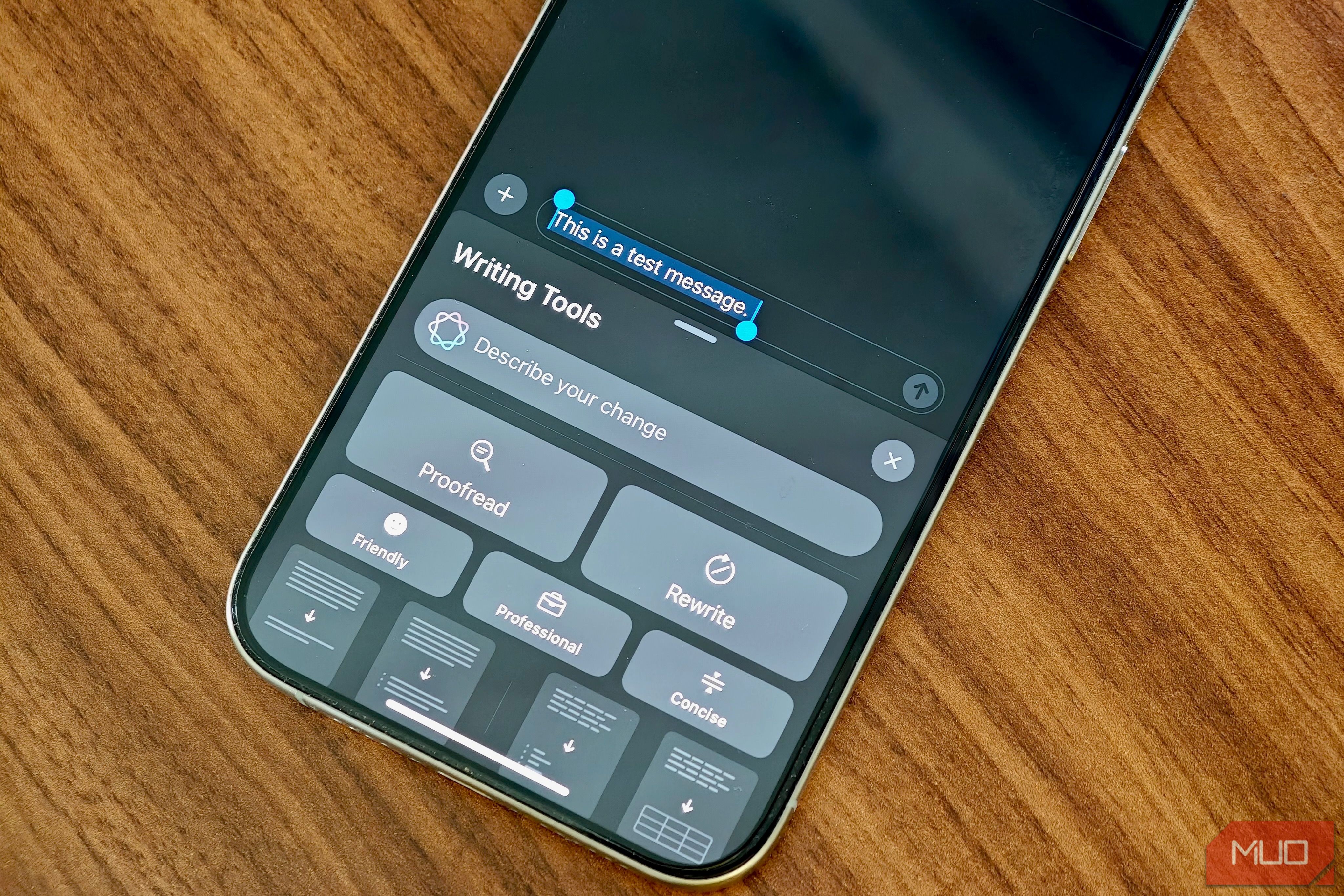 Trợ lý viết trên iPhone