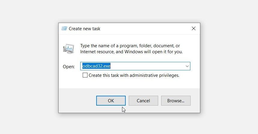 Truy cập ứng dụng ODBC Data Sources bằng Trình Quản Lý Tác Vụ