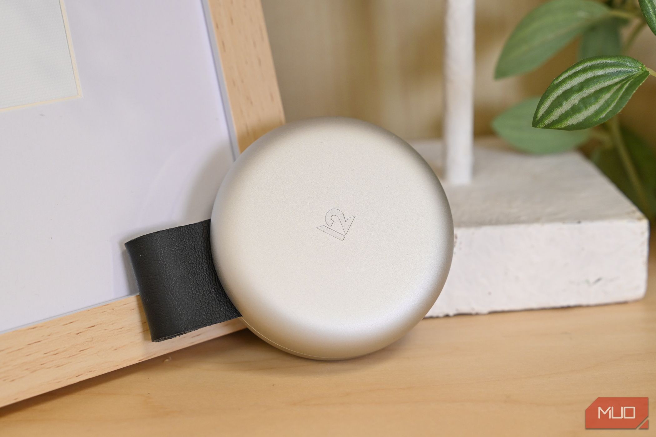 Twelve South Butterfly được gập lại