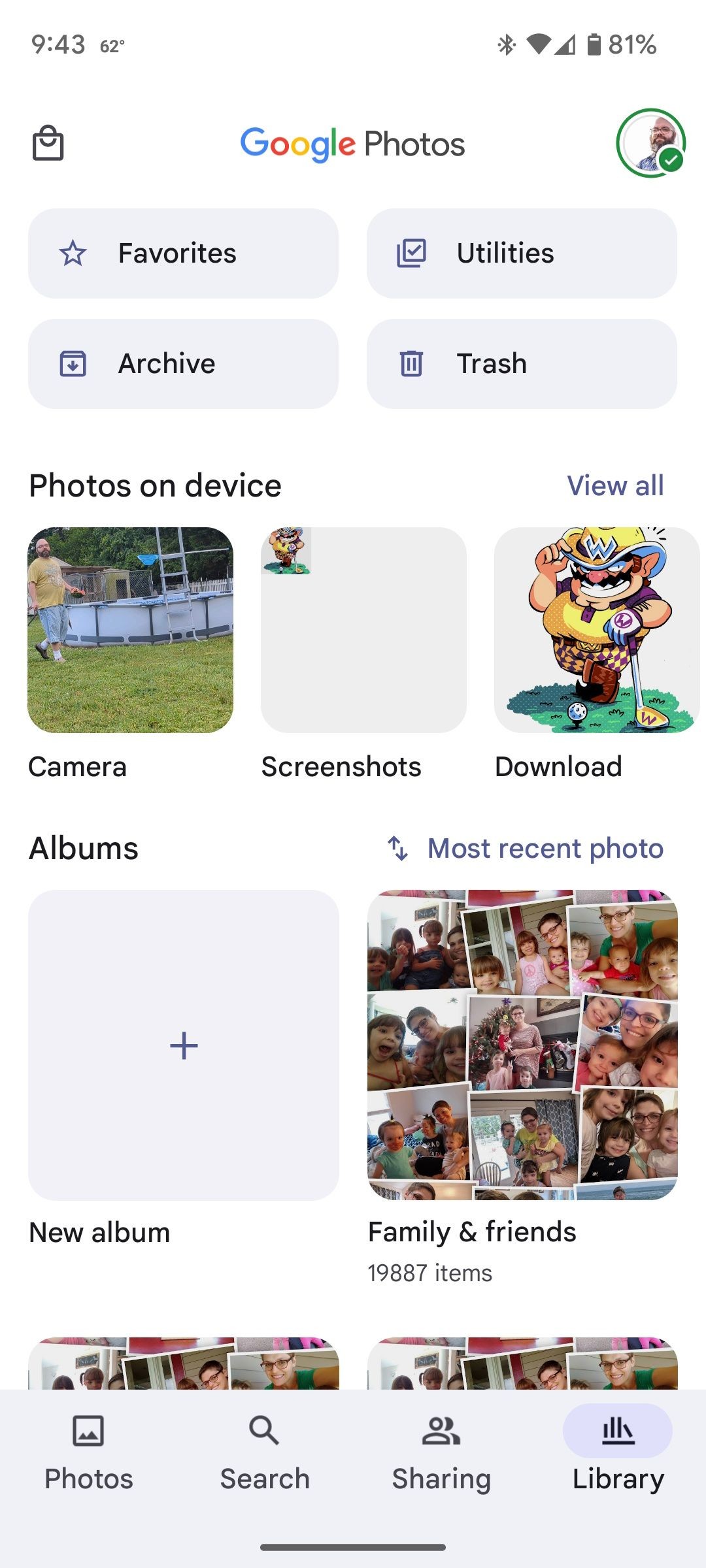 Ví dụ về thư mục thiết bị đang được sao lưu trong ứng dụng Google Photos trên Android