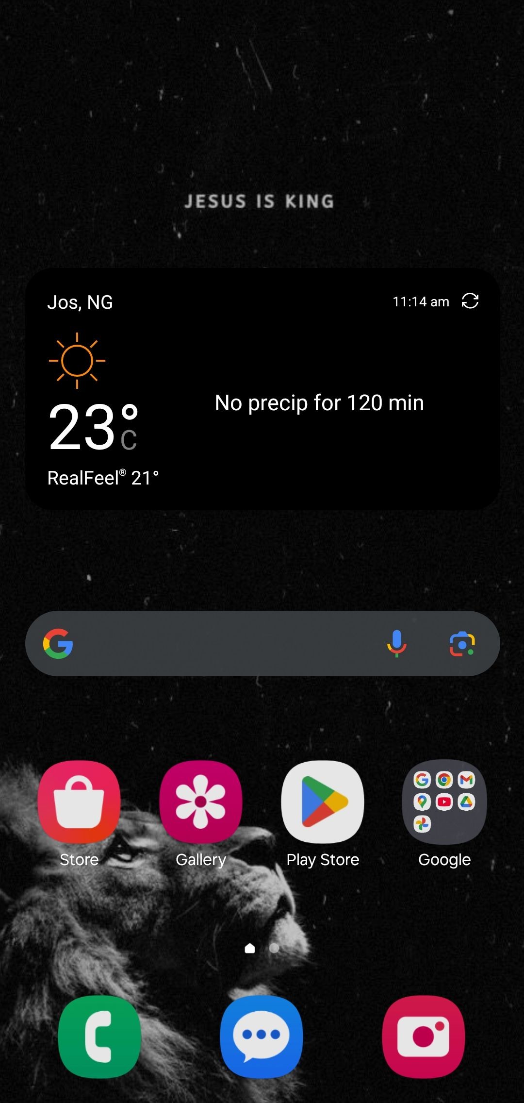 Widget của AccuWeather trên màn hình chính