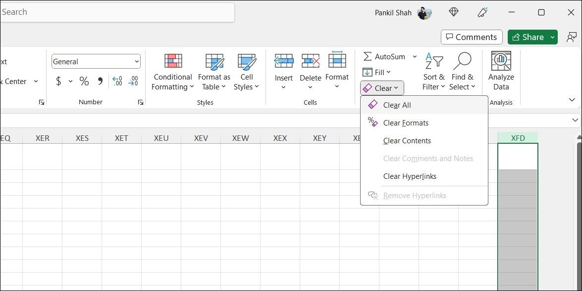 Xóa cột cuối cùng trong Excel